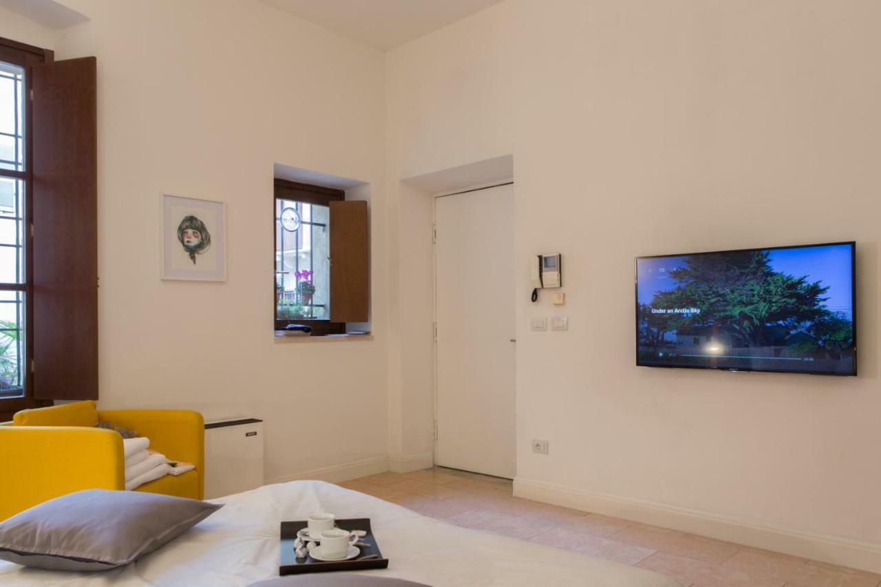 ורונה Antiche Colonne Suite מראה חיצוני תמונה